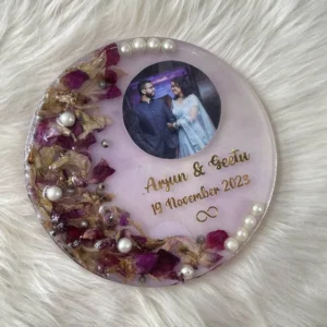 All products. resin round frame with metal stand